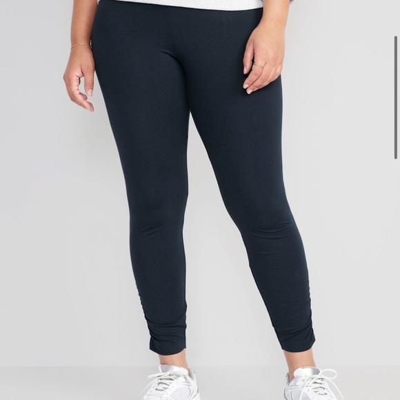 NWT OLD NAVY High-Waisted Ruched 7/8 Legging Color: In The Navy SIZE MEDIUM - Picture 5 of 7